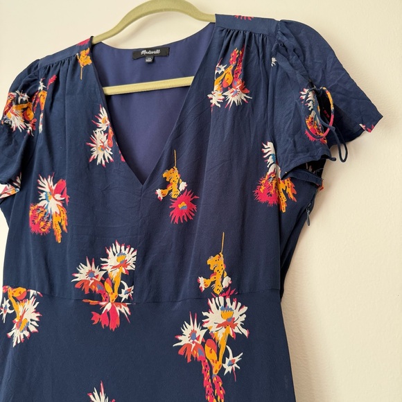 Madewell Silk Poppy Dress in Cactus Flower Navy Floral Fit and Flare Mini - Picture 4 of 16